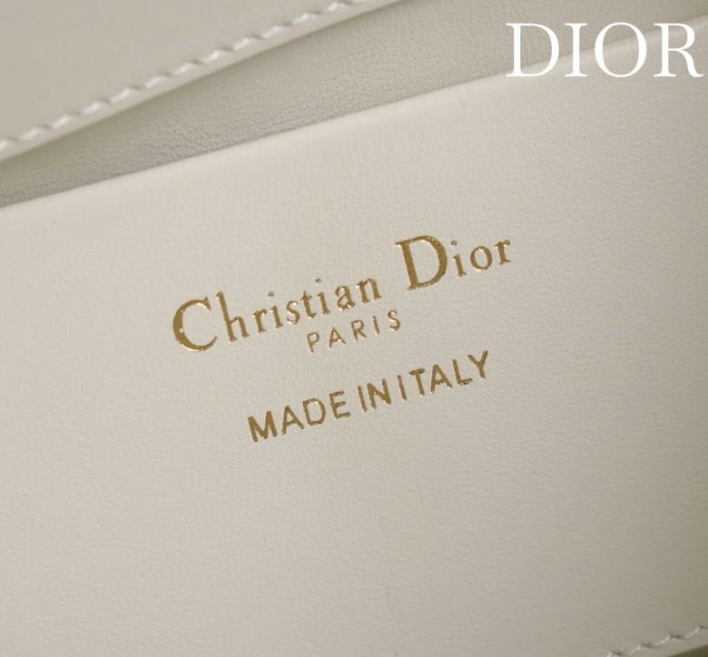 Сумка кожаная Dior Toujours 18 см фото 9