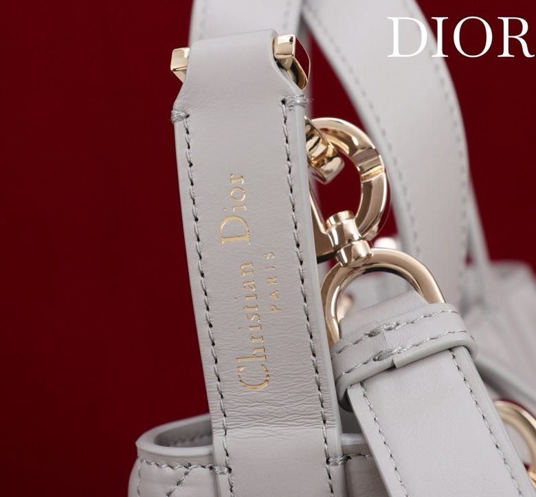 Сумка кожаная Dior Toujours 18 см фото 9