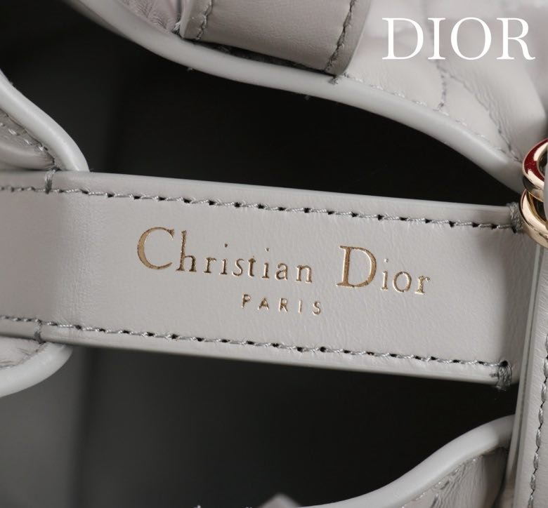 Сумка кожаная Dior Toujours 18 см фото 9