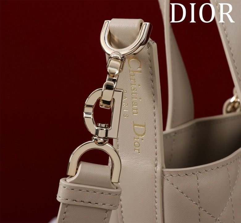 Сумка шкіряна Dior Toujours 18 см фото 9