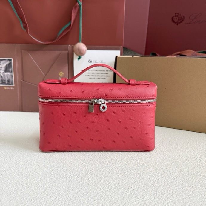 A bag leather Extra Pocket Pouch L19