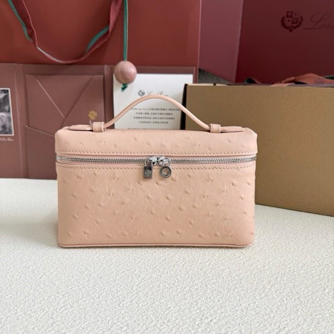 A bag leather Extra Pocket Pouch L19