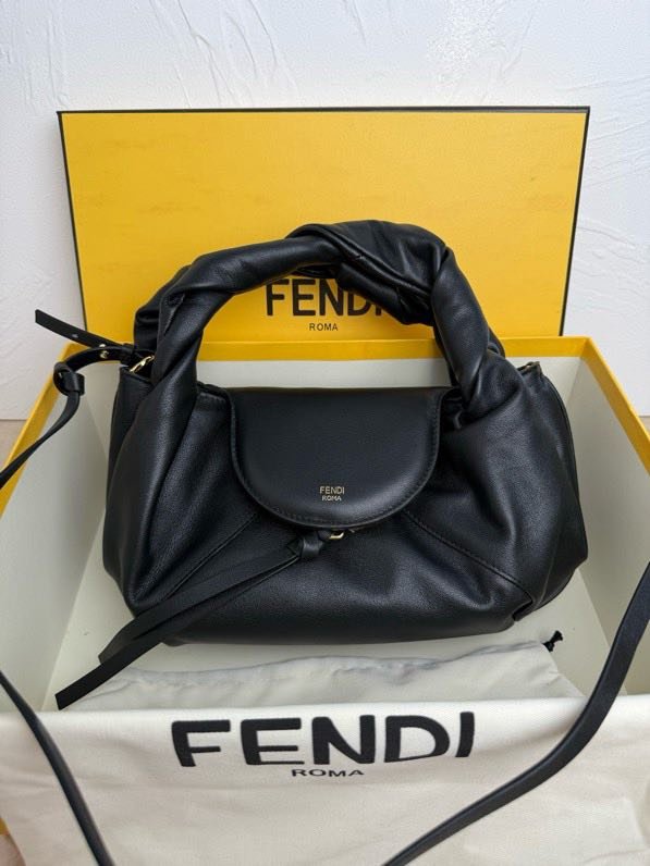 Сумка шкіряна FENDI Spy Small 32 см