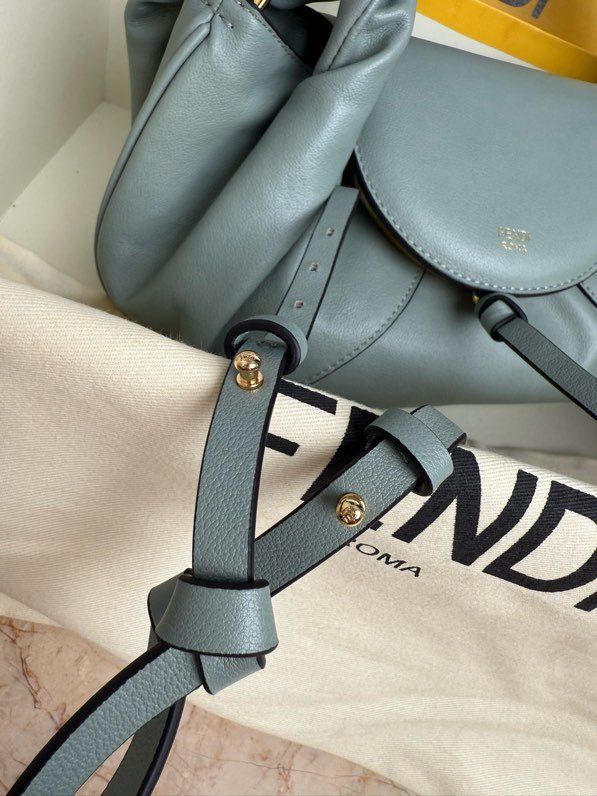 Сумка шкіряна FENDI Spy Small 32 см фото 3