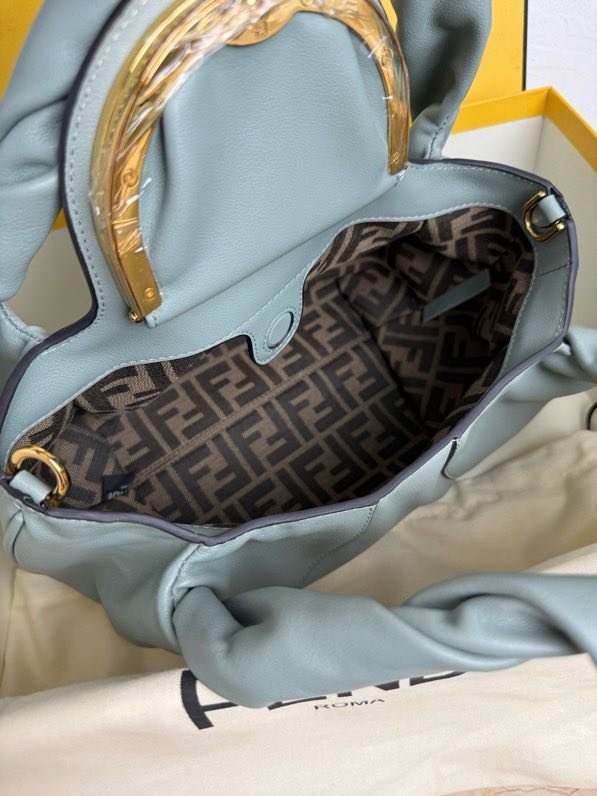 Сумка шкіряна FENDI Spy Small 32 см фото 5