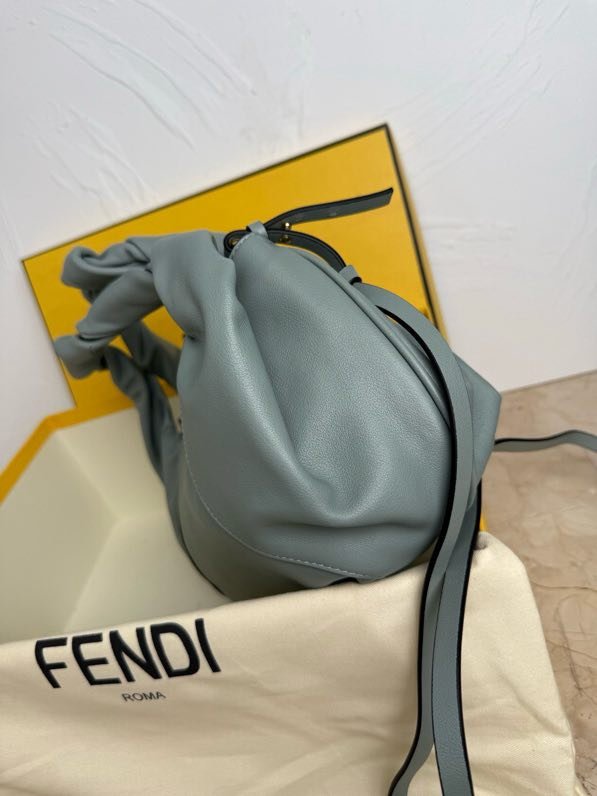 Сумка шкіряна FENDI Spy Small 32 см фото 9