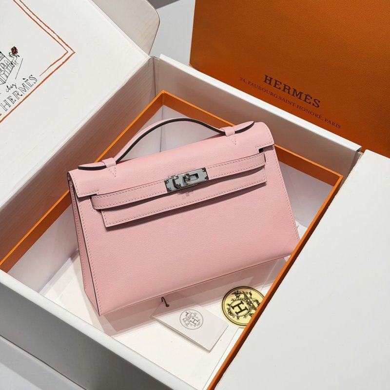 A bag leather Kelly Pochett Swift 22 cm