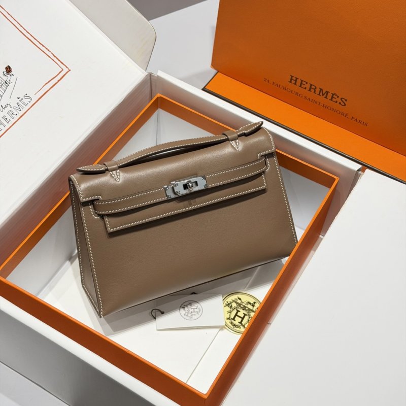 Сумка кожаная Kelly Pochett Swift 22 см