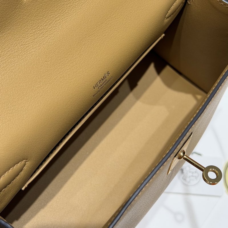 A bag leather Kelly Pochett Swift 22 cm фото 8