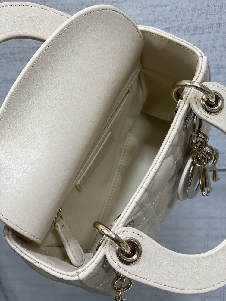 Сумка шкіряна Lady Dior 17 см фото 8