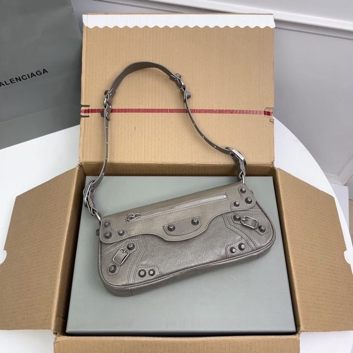 Сумка кожаная Le Cagole 30 см