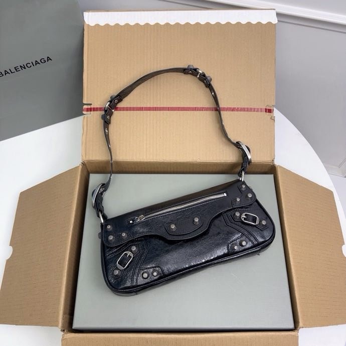 Сумка кожаная Le Cagole 30 см