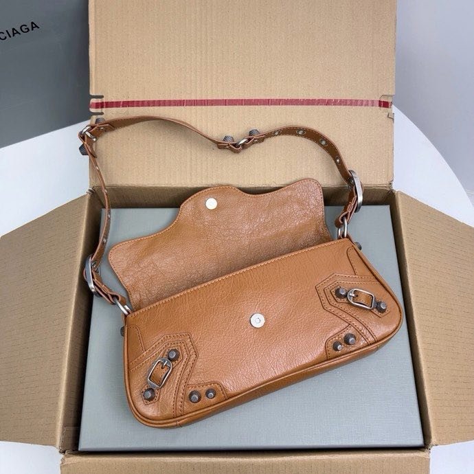 Сумка кожаная Le Cagole 30 см фото 7