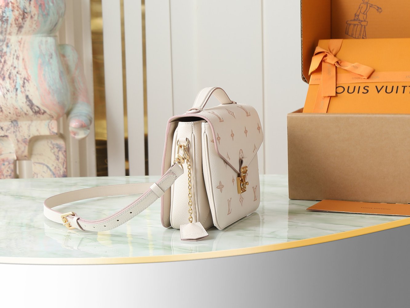 Сумка шкіряна Metis Pouch 23 см фото 2