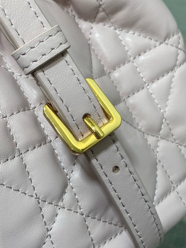 Сумка кожаная Miss Caro 16 см фото 4