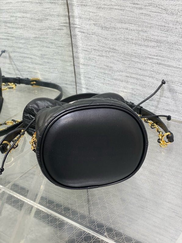 Сумка кожаная Miss Caro 16 см фото 7