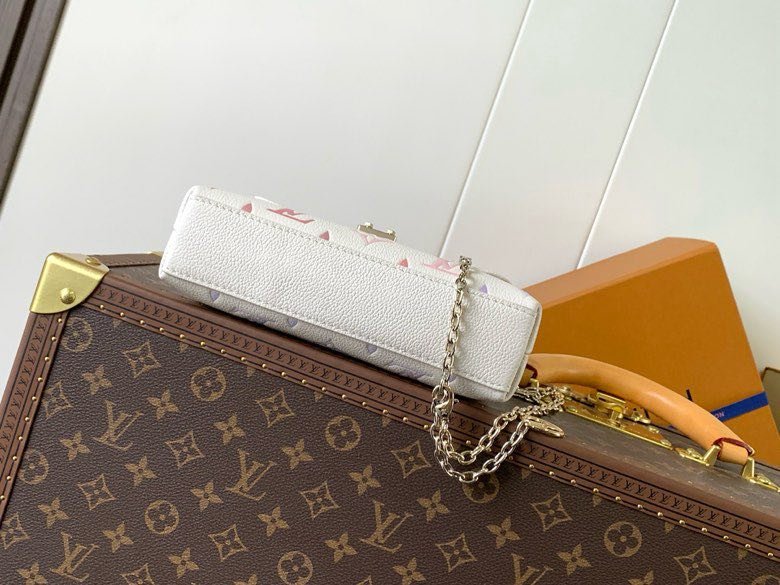 Сумка кожаная Nano Madeleine 21 см фото 2