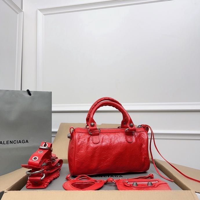 Сумка кожаная Neo Cagole 20 см фото 2