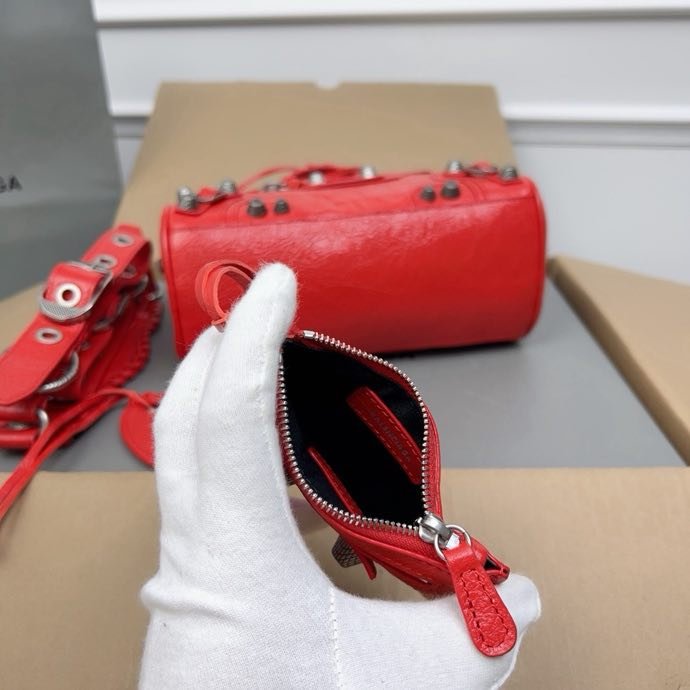 Сумка кожаная Neo Cagole 20 см фото 3