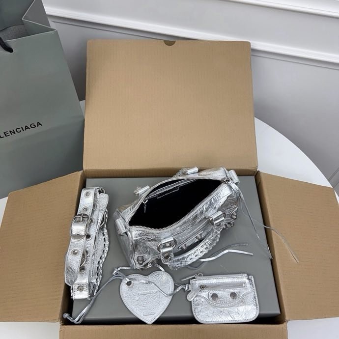 Сумка кожаная Neo Cagole 20 см фото 3