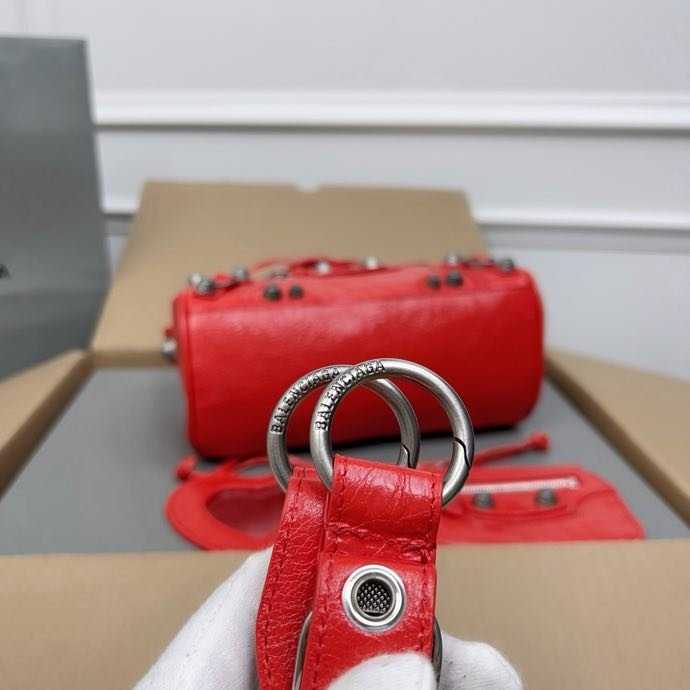 Сумка кожаная Neo Cagole 20 см фото 6