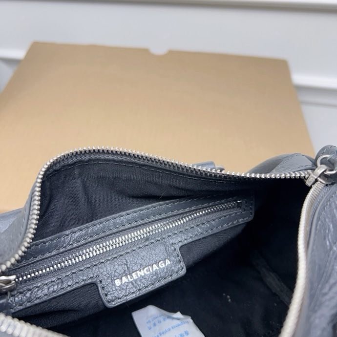 Сумка кожаная Neo Cagole 20 см фото 8