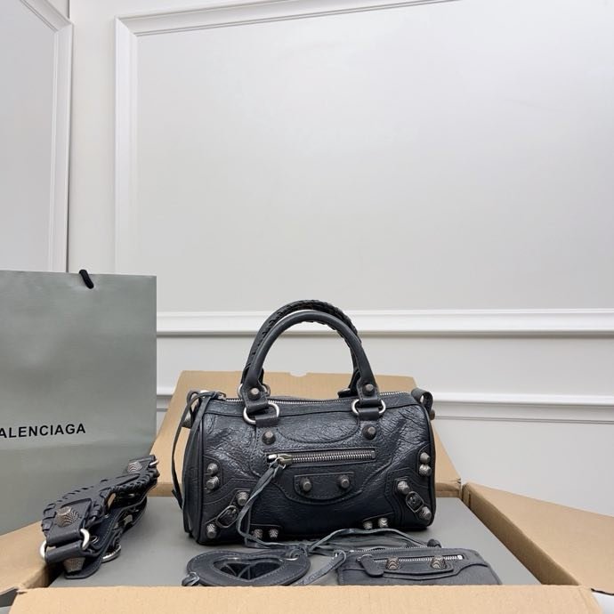 Сумка кожаная Neo Cagole 20 см фото 9