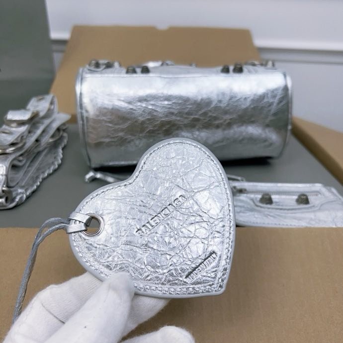 Сумка кожаная Neo Cagole 20 см фото 9