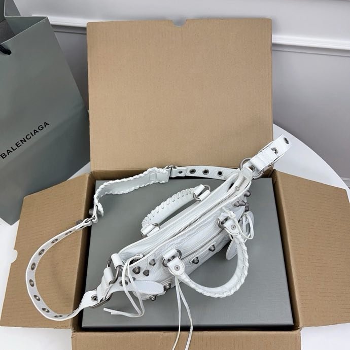 Сумка кожаная Neo Cagole 24 см фото 2