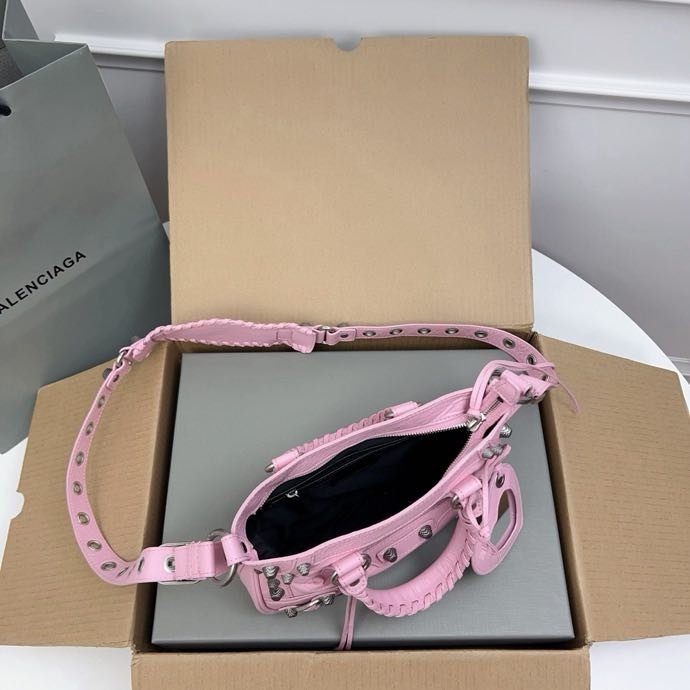 Сумка кожаная Neo Cagole 24 см фото 3