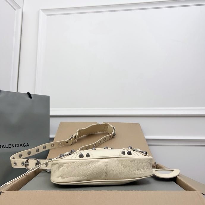 Сумка кожаная Neo Cagole 24 см фото 3