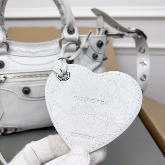 Сумка кожаная Neo Cagole 24 см фото 7