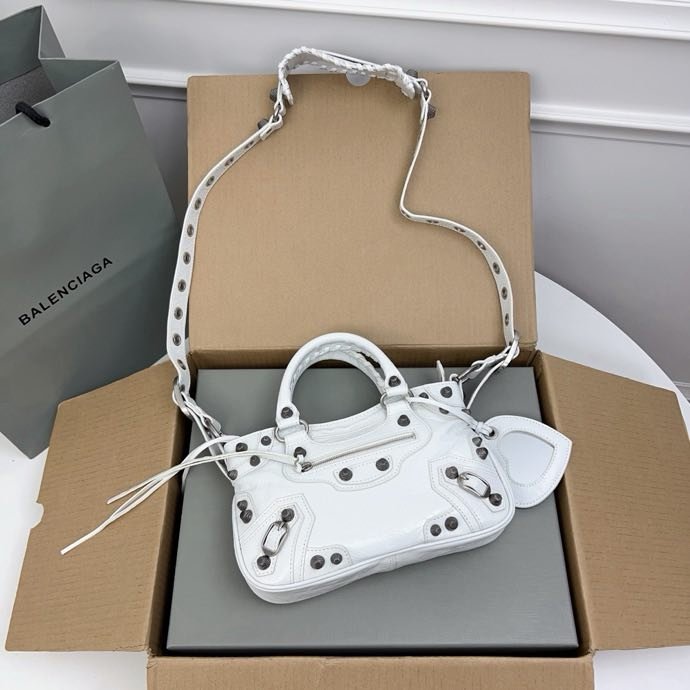 Сумка кожаная Neo Cagole 24 см фото 8