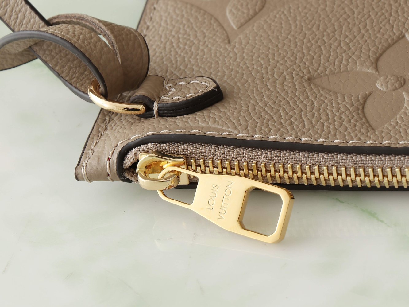 Сумка кожаная Neverfull Medium 31 см фото 11