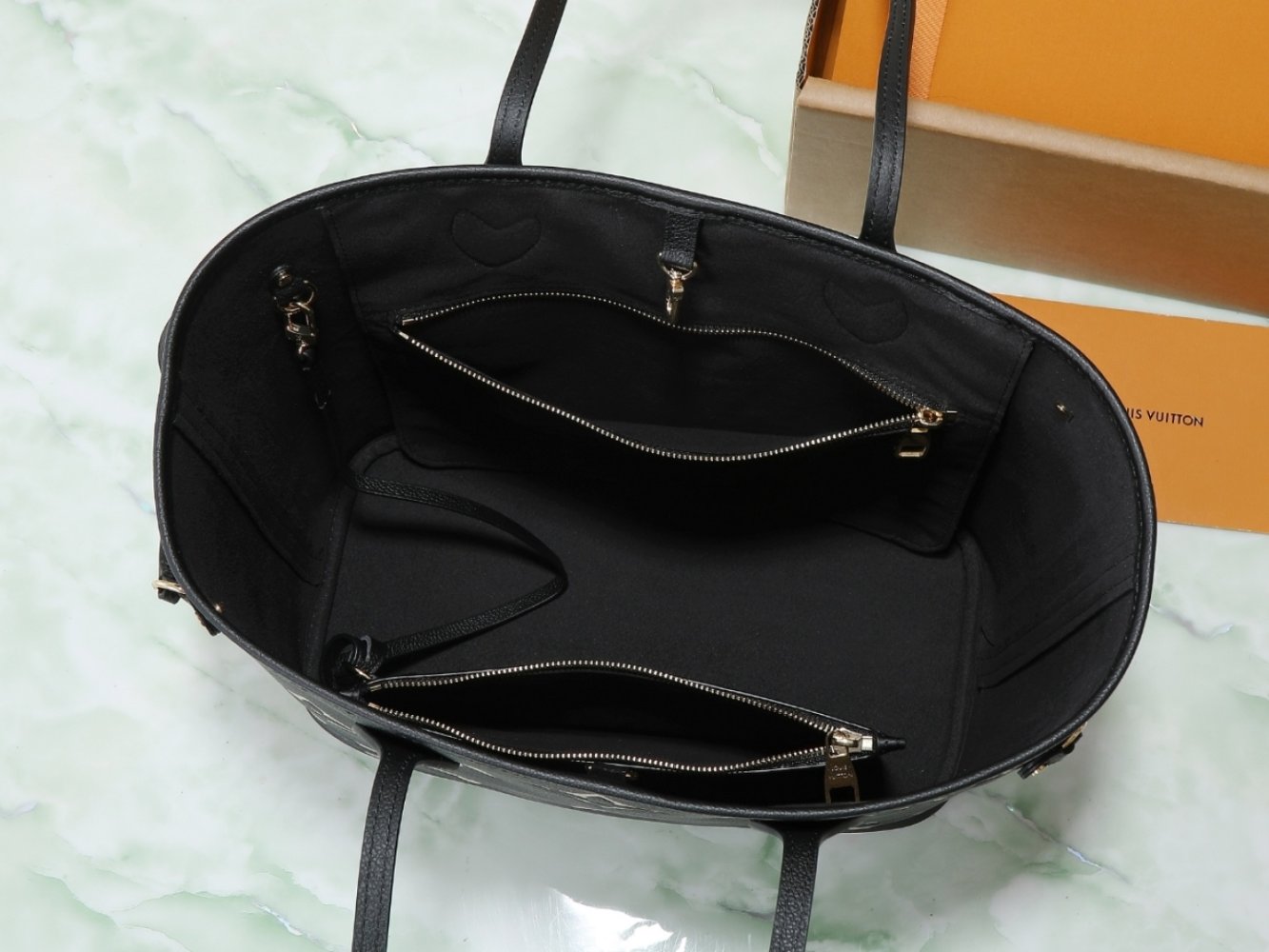 Сумка кожаная Neverfull Medium 31 см фото 8