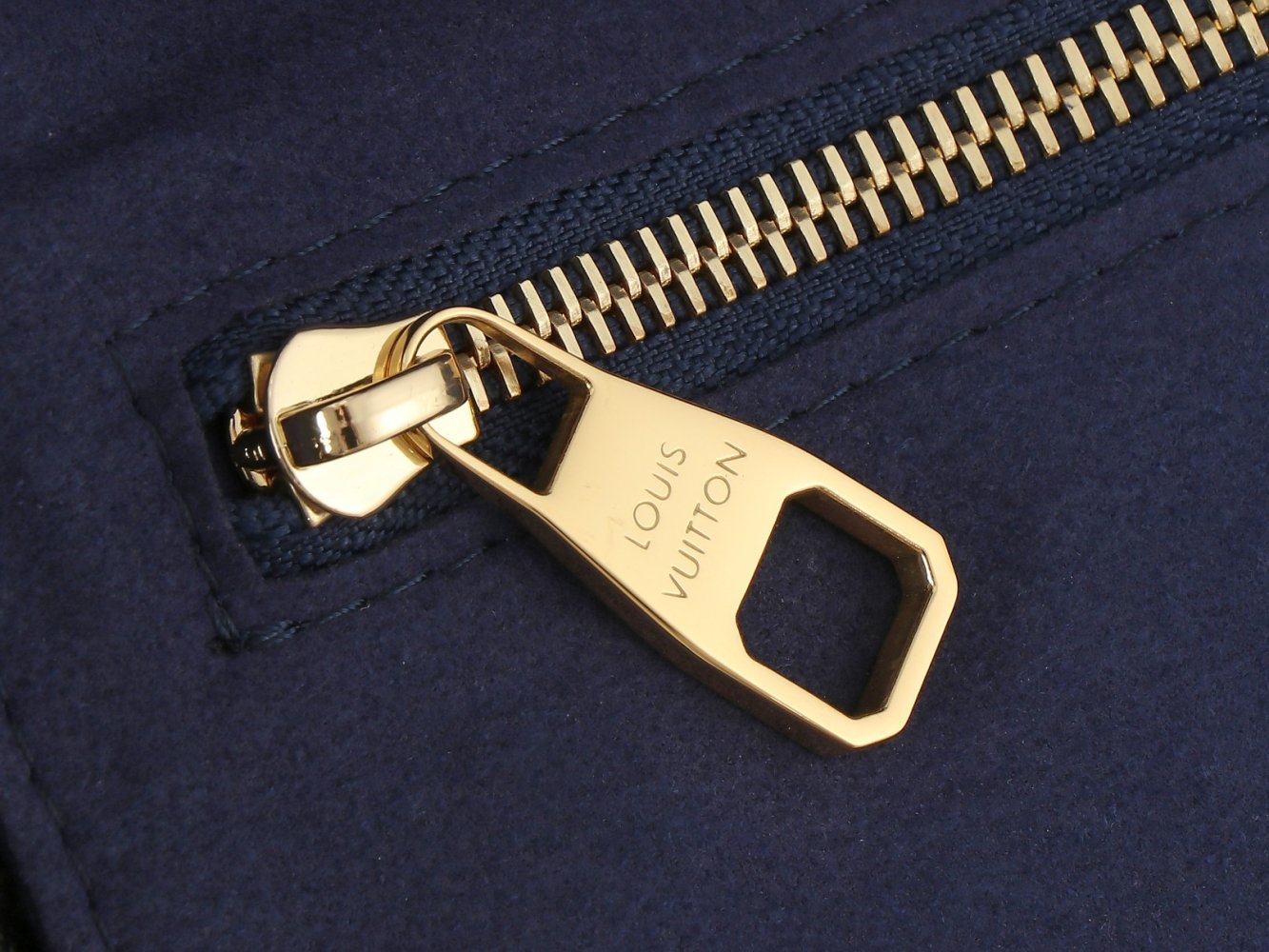 Сумка кожаная Neverfull Medium 31 см фото 9