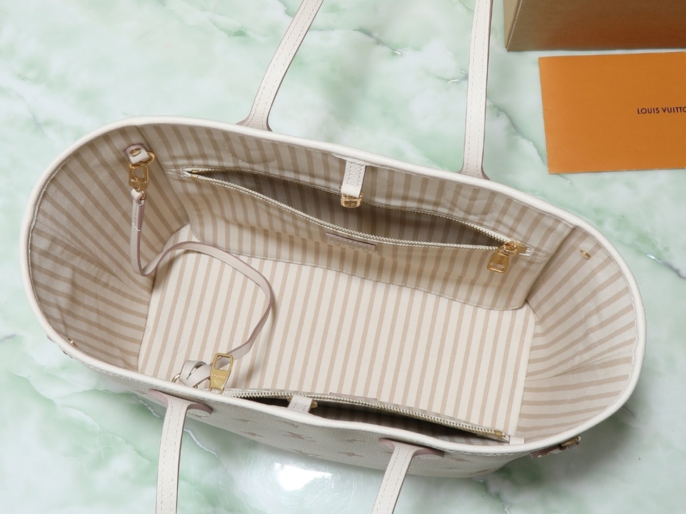 Сумка кожаная Neverfull MM 32 см фото 8