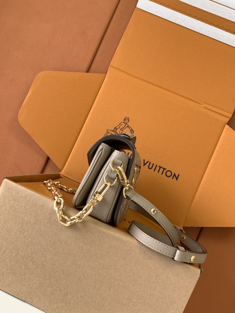 Сумка кожаная Pochette Metis East West 21 см фото 2