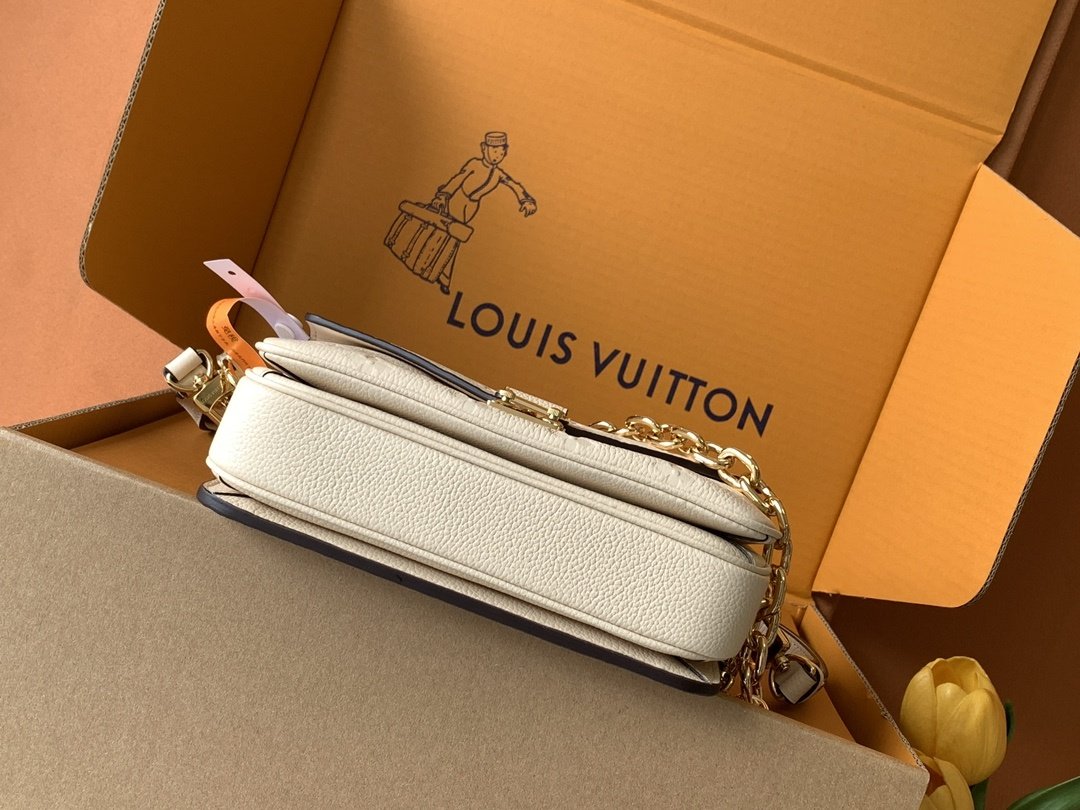 Сумка кожаная Pochette Metis East West 21 см фото 4