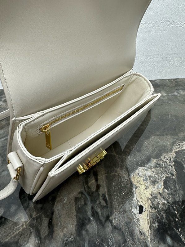 Сумка кожаная TEEN TRIOMPHE 18 см фото 7