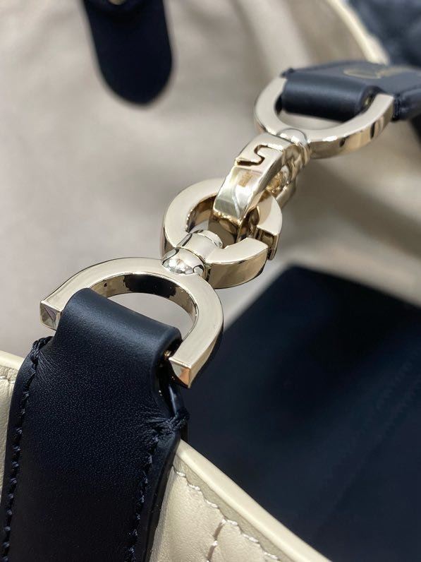 Сумка кожаная Toujours 23 см фото 6