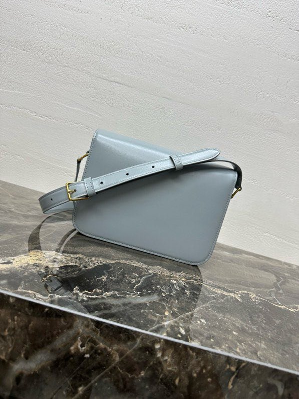 Сумка кожаная TRIOMPHE 22 см фото 3