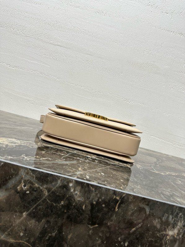 Сумка кожаная TRIOMPHE 22 см фото 8