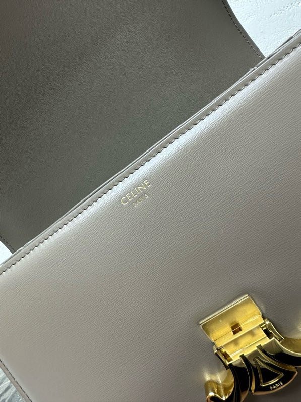 Сумка кожаная TRIOMPHE 22 см фото 9