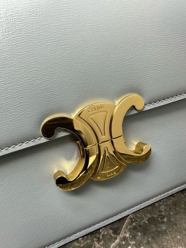 Сумка кожаная TRIOMPHE 22 см фото 9