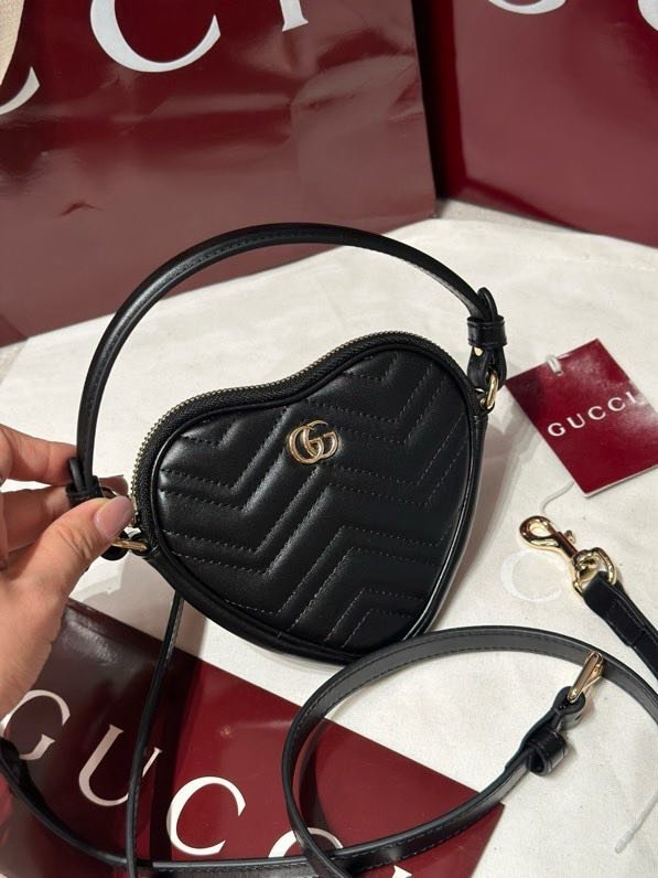 A bag leather at form hearts