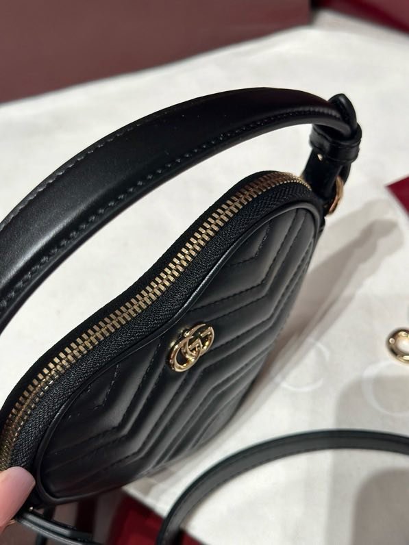 A bag leather at form hearts фото 4