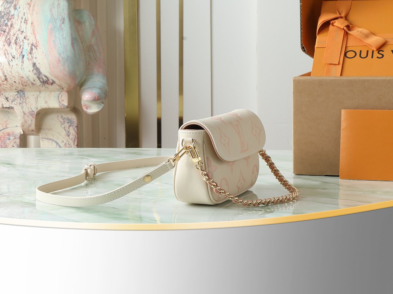 Сумка шкіряна Wallet on Chain Ivy 23 см фото 2