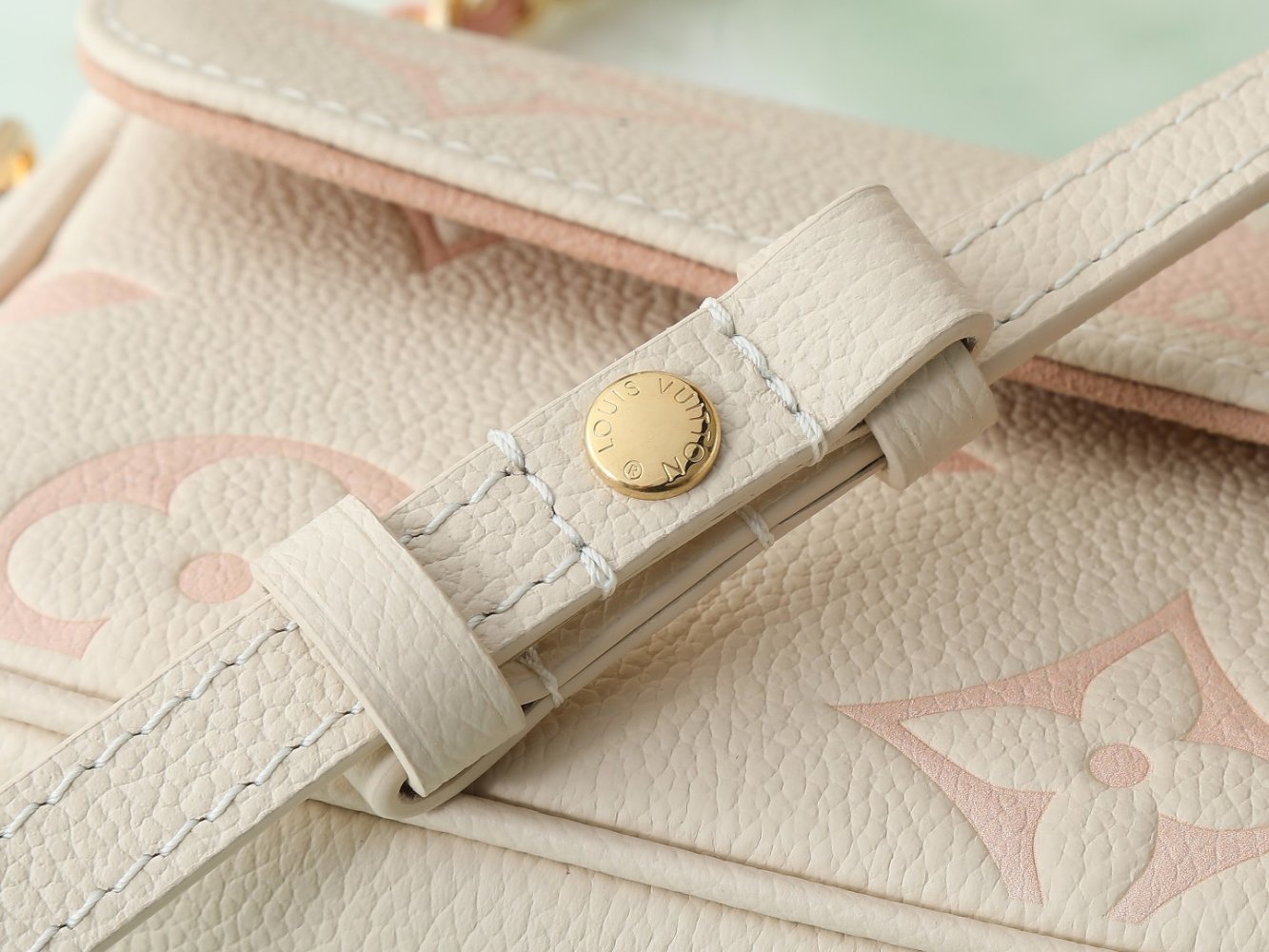 Сумка шкіряна Wallet on Chain Ivy 23 см фото 6