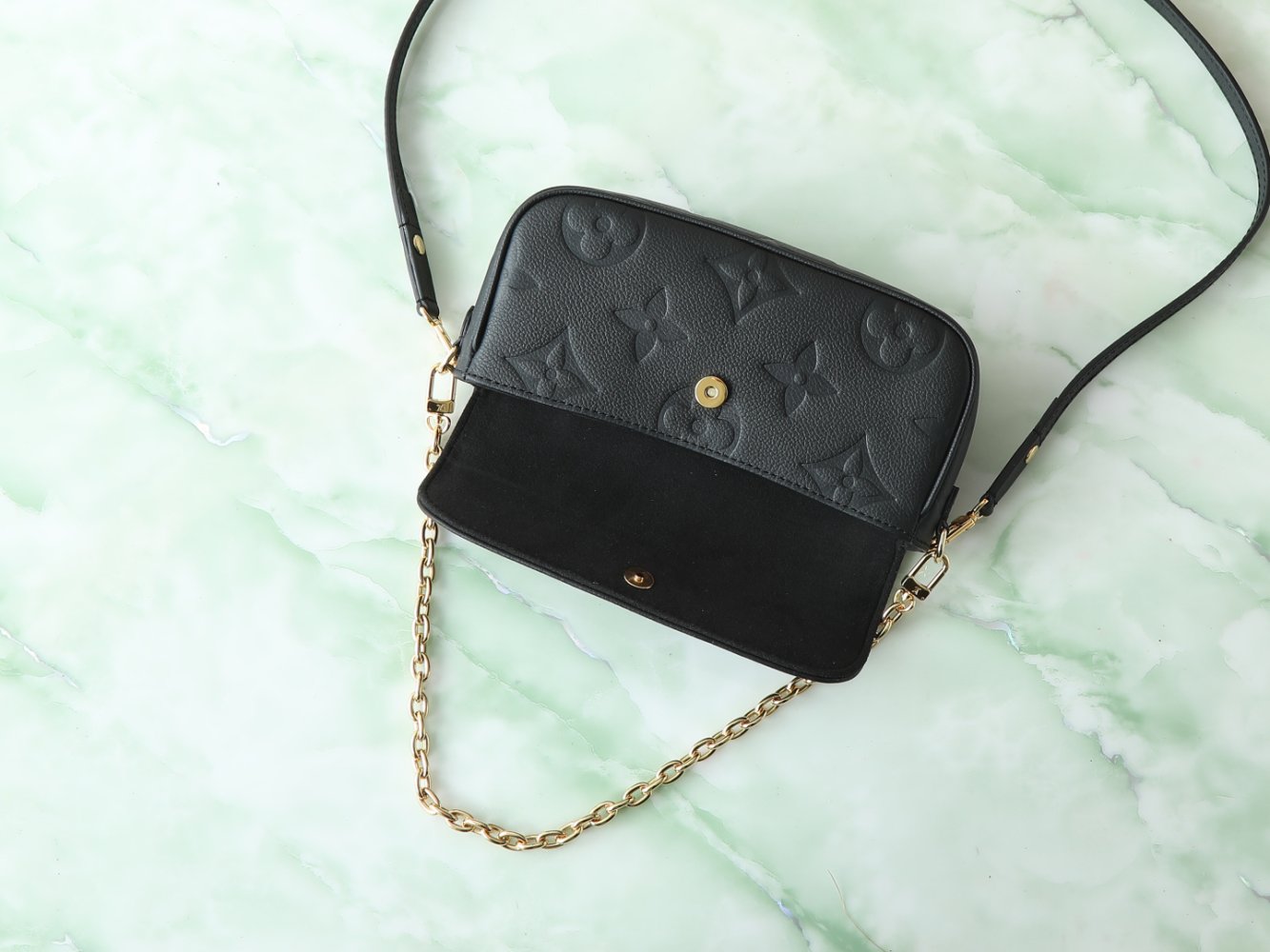 Сумка кожаная Wallet on Chain Ivy 23 см фото 8